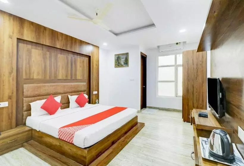 ホテル Ratan The Pacific