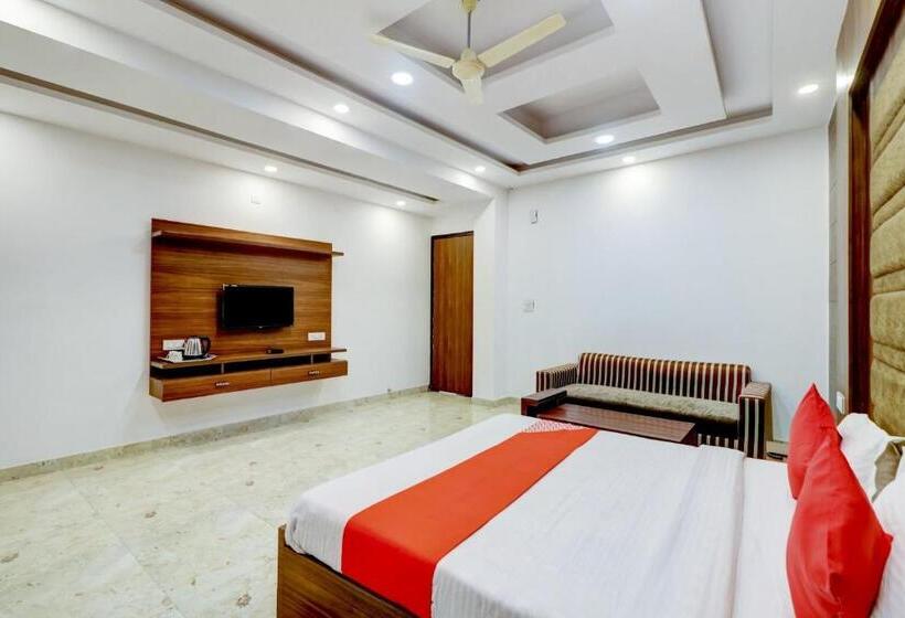 בית מלון כפרי Ratan The Pacific