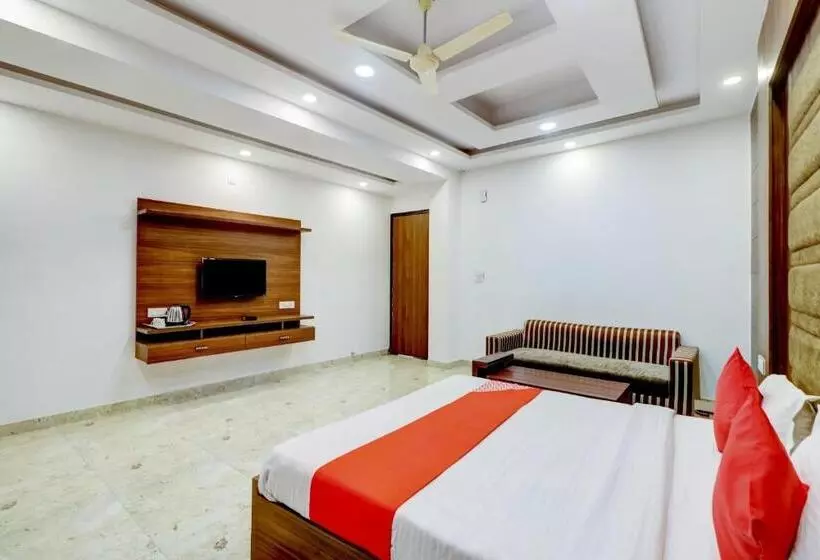 ホテル Ratan The Pacific