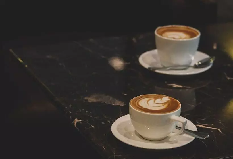 ホテル The Plaza Lodge Baguio