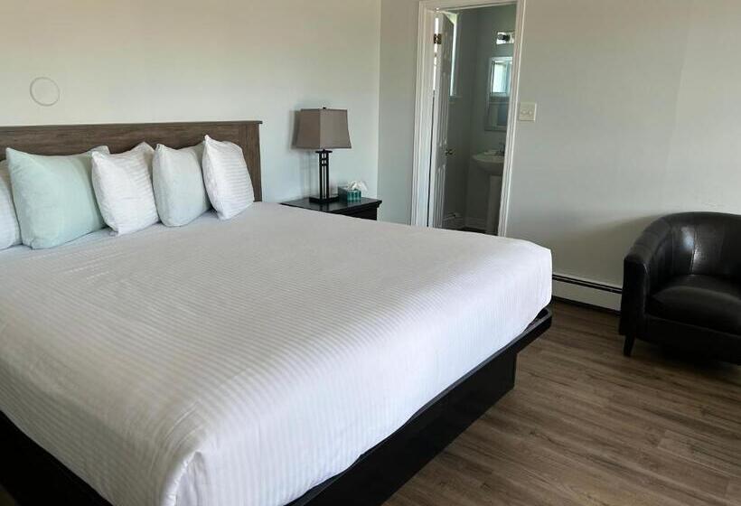 Middleton Motel & Suites