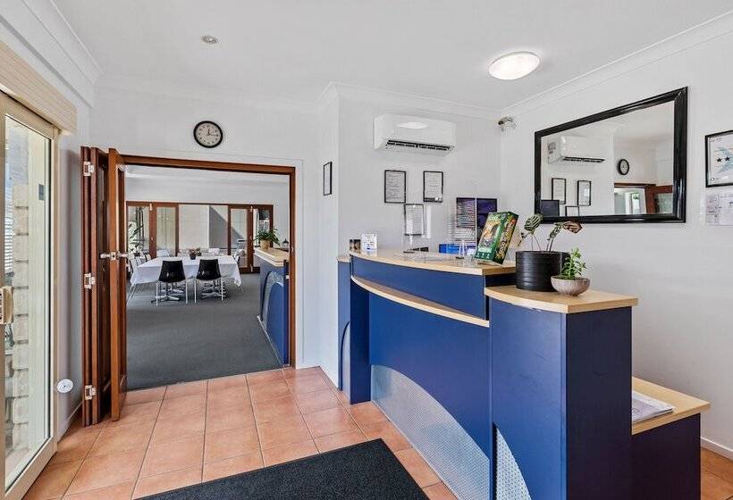 모텔 Browns Plains Motor Inn