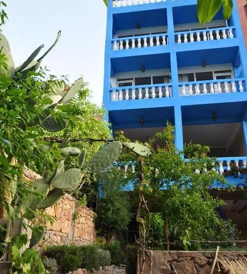 Majatalo A Secret Garden