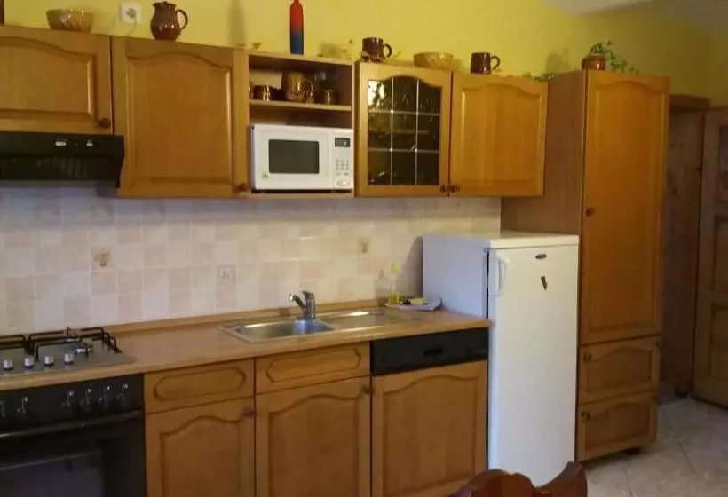 Majatalo Ubytování U Potoka