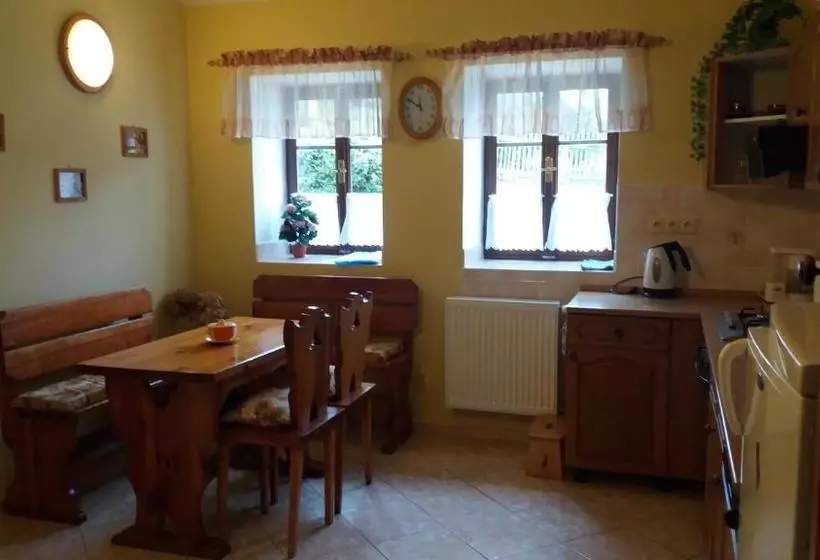 Majatalo Ubytování U Potoka