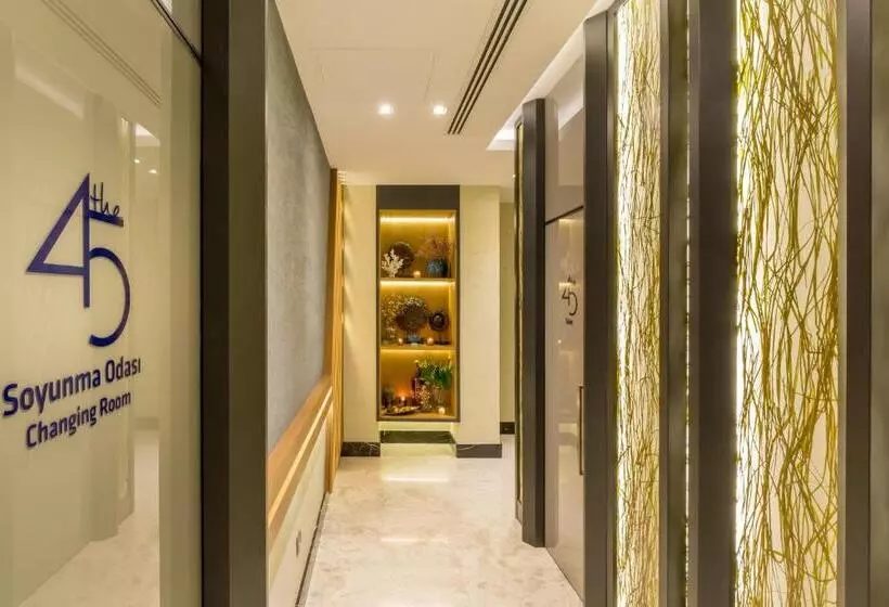 The Fortyfive Business Hotel & Spa