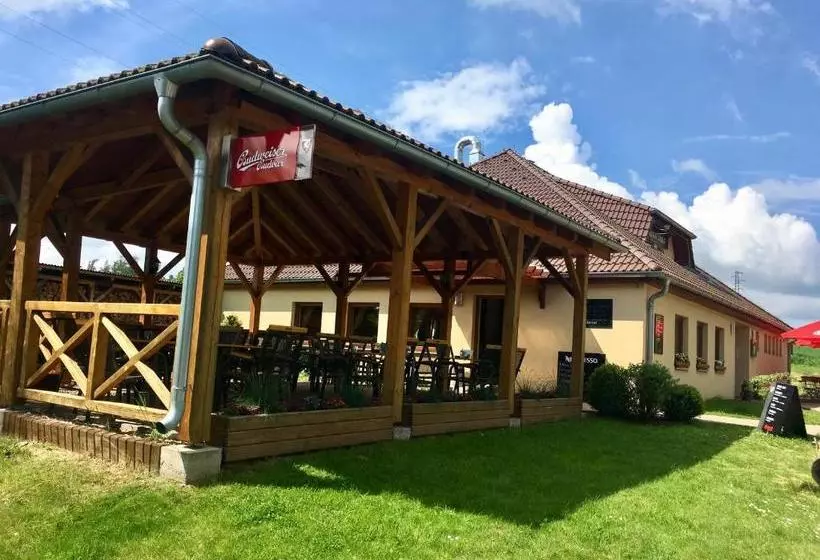 Retkeilymaja Restaurace Staré Sedlo