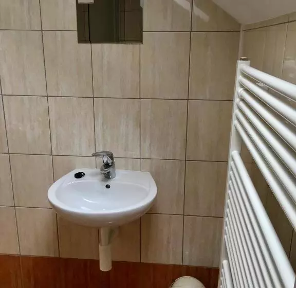 Retkeilymaja Restaurace Staré Sedlo