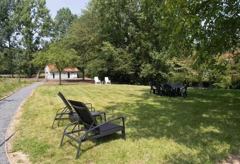 ベッドアンドブレックファースト La Pomme Pétillante