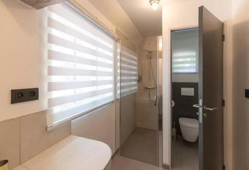 ベッドアンドブレックファースト La Pomme Pétillante