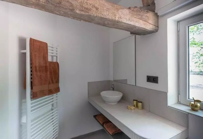 ベッドアンドブレックファースト La Pomme Pétillante