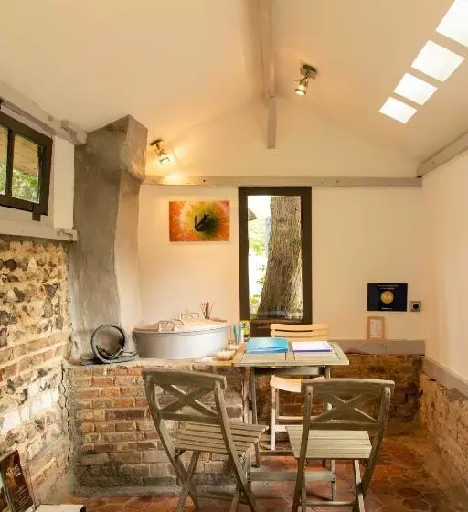 ベッドアンドブレックファースト La Pomme Pétillante