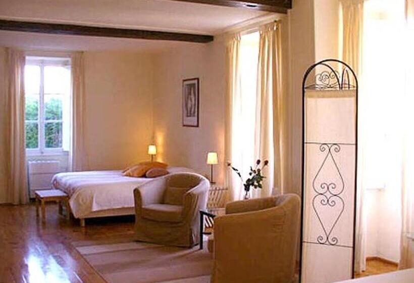 مبيت وإفطار Le Moulin De Poilly