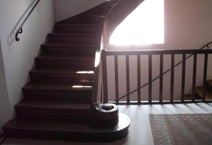 مبيت وإفطار Le Moulin De Poilly