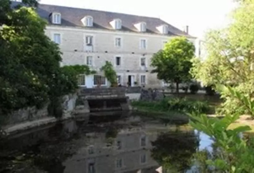 Aamiaismajoitus (B&B) Le Moulin De Poilly