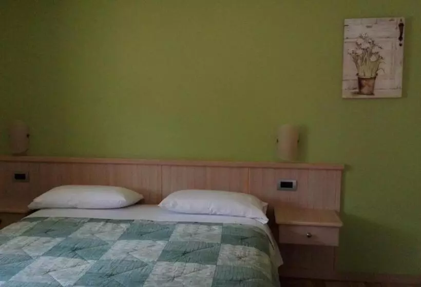 Hotelli Garni Delia
