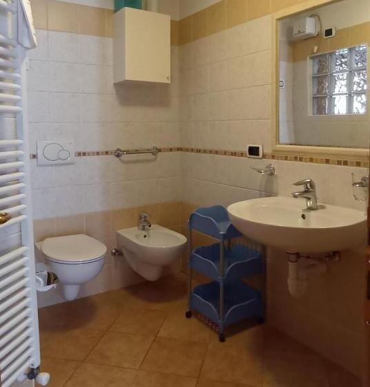 בית מלון כפרי Garni Delia