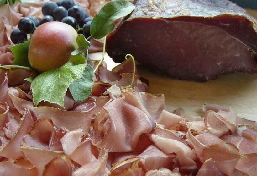 בית מלון כפרי Spezialitätenhof Familie Eichmann