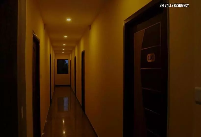 هتل Sri Vally Residency