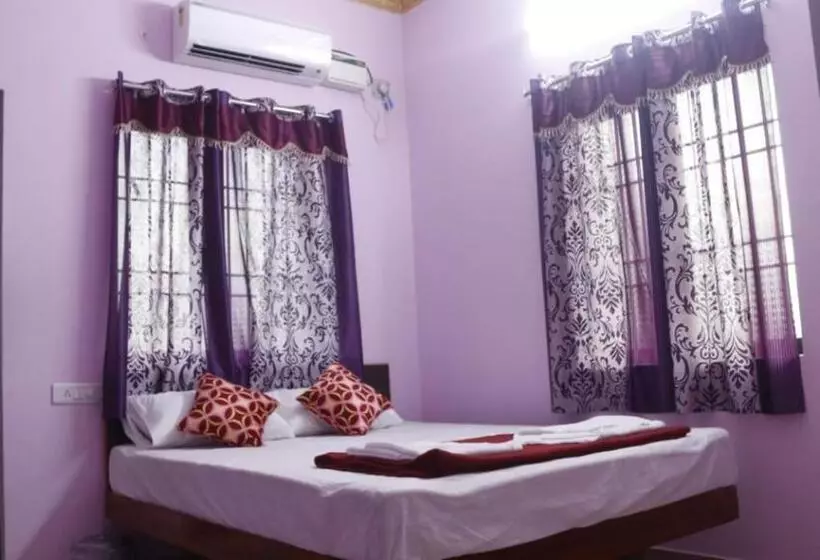 هتل Sri Vally Residency