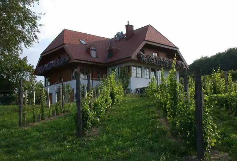 ホテル Weinlandhof