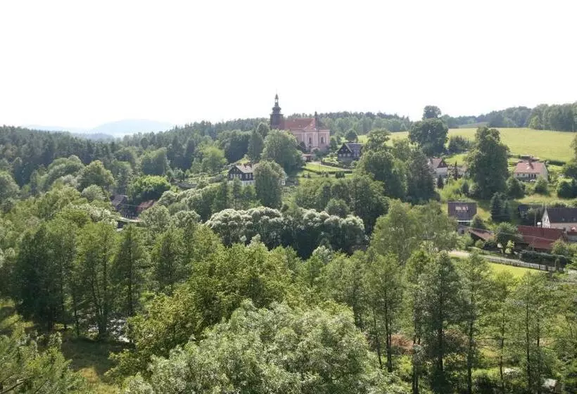 Pension A Restaurant Vesna   české švýcarsko