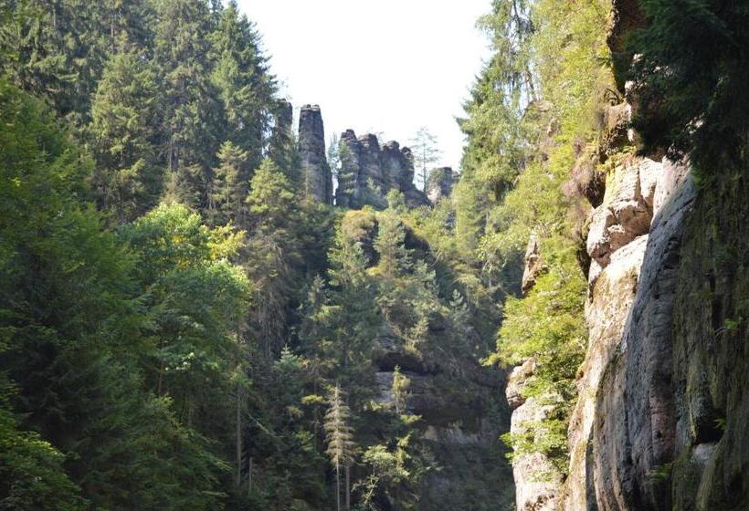 Pension A Restaurant Vesna české švýcarsko