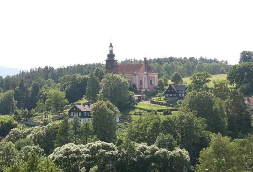 Pension A Restaurant Vesna   české švýcarsko