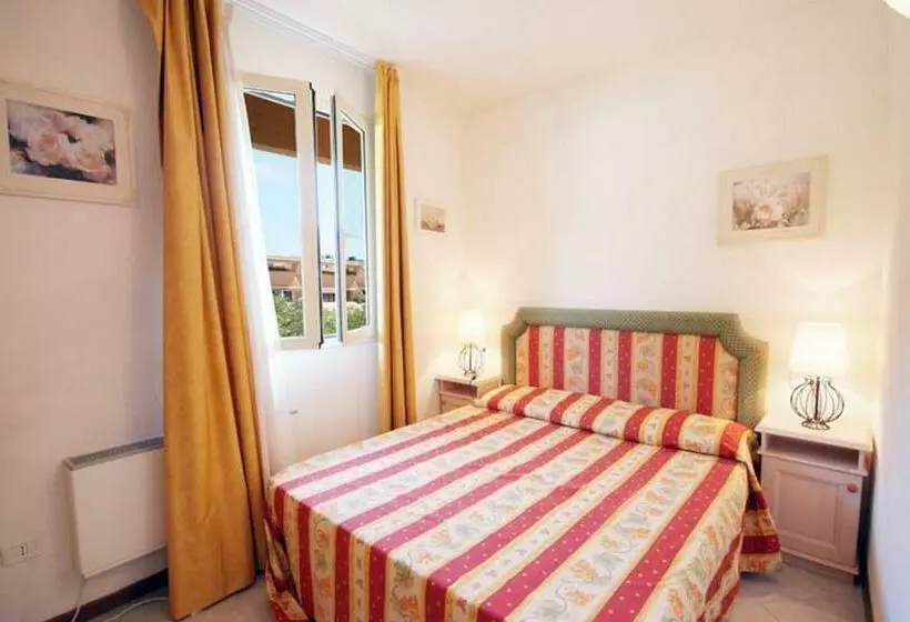 Residence Rex Lo Scoglietto