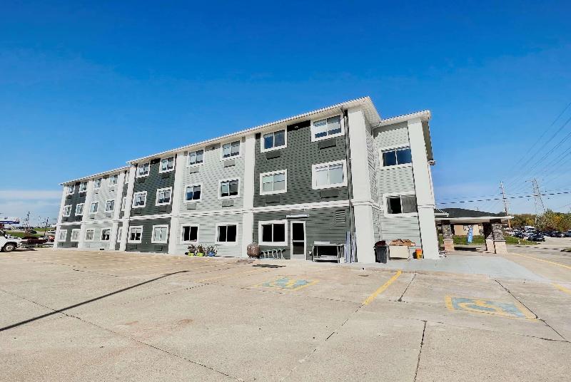 בית מלון כפרי Americinn By Wyndham Quincy