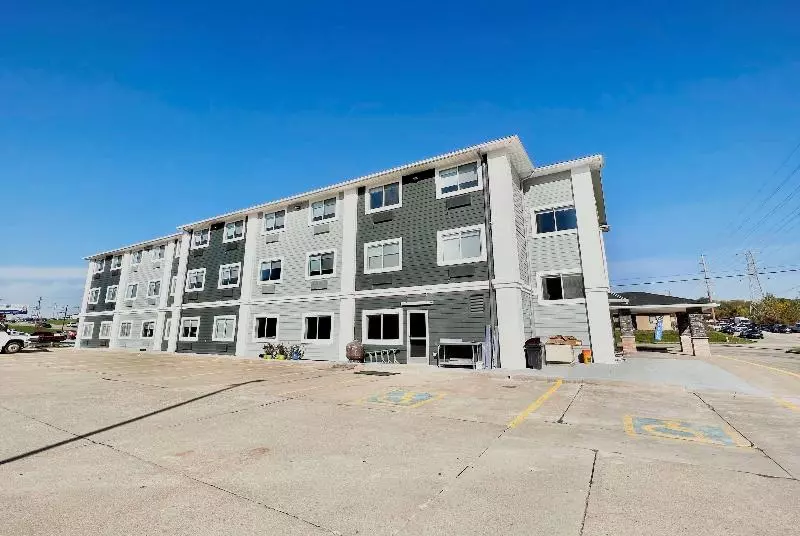 Отель Americinn By Wyndham Quincy