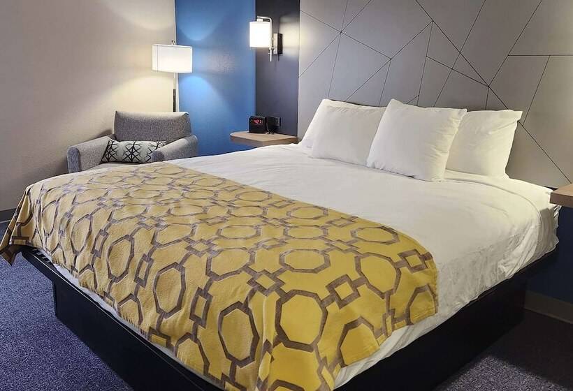 فندق Baymont By Wyndham Davenport