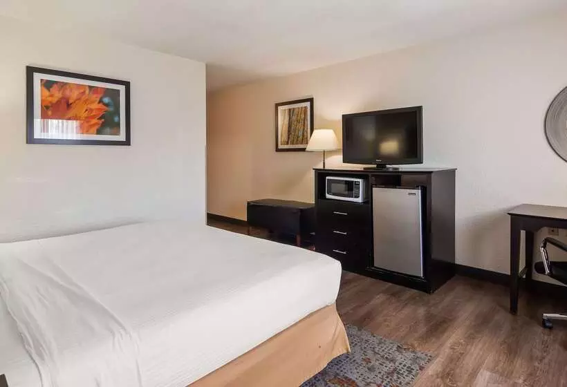 هتل Best Western Plus Newark/christiana Inn