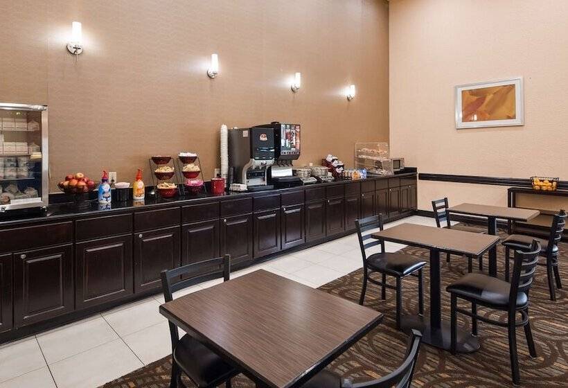 בית מלון כפרי Best Western Plus Newark/christiana Inn
