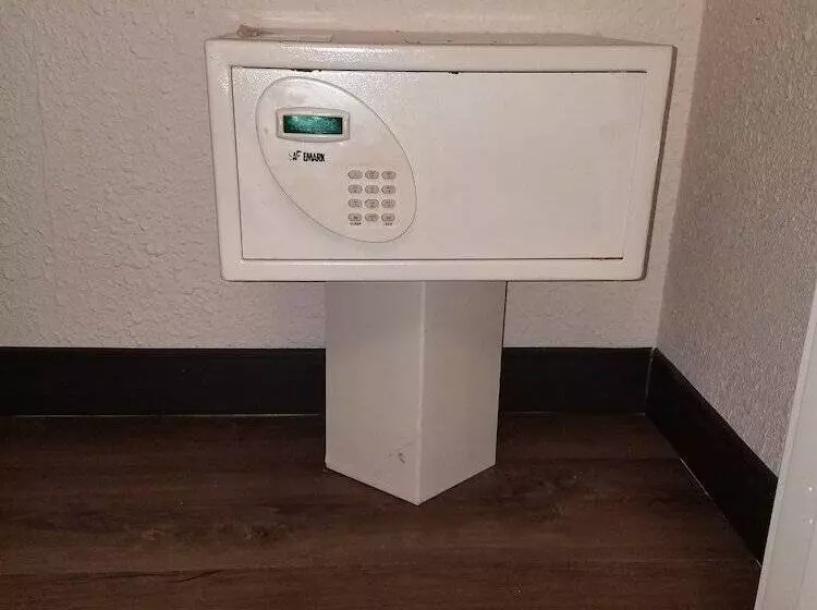 هتل Best Western Plus Newark/christiana Inn