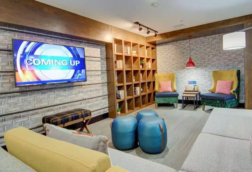 هتل Comfort Suites Newport News Airport