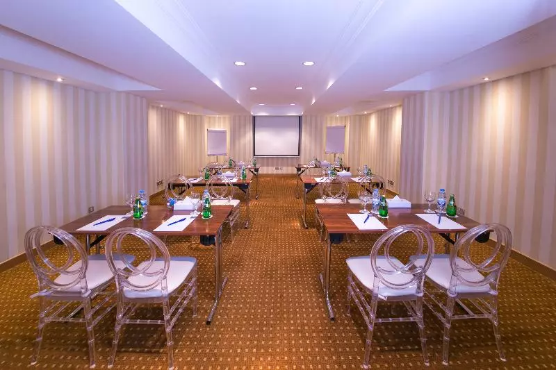 Copthorne Al Jahra Hotel & Resort