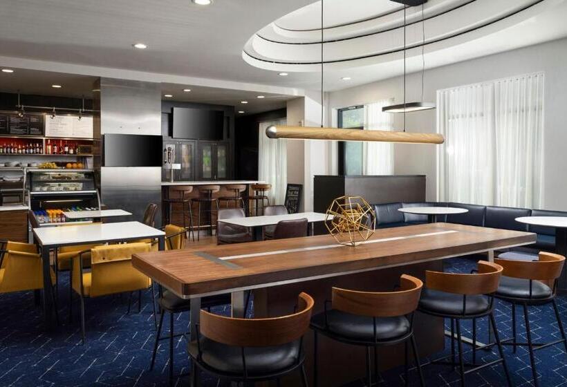 فندق Courtyard By Marriott Washington Capitol Hill/navy Yard