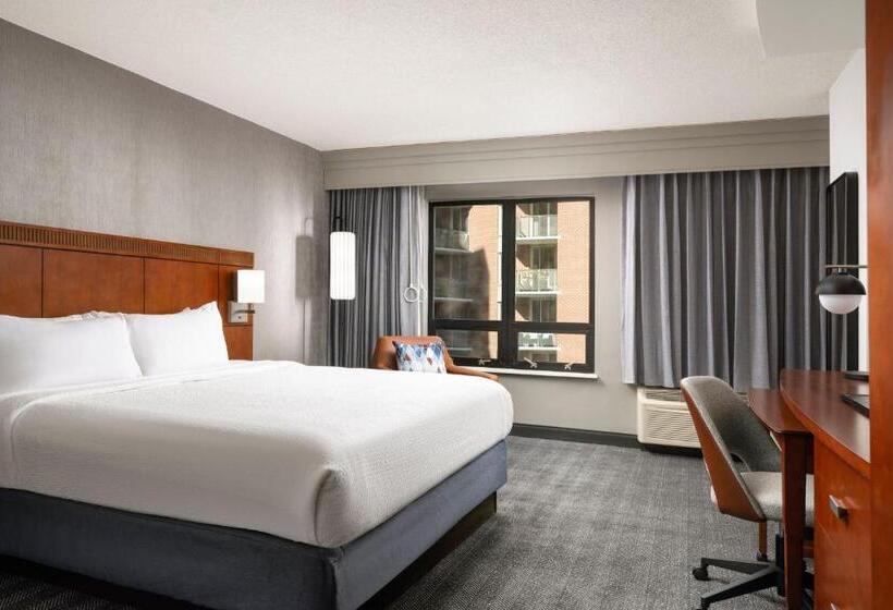 فندق Courtyard By Marriott Washington Capitol Hill/navy Yard