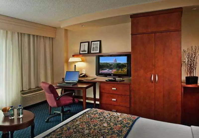 호텔 Courtyard By Marriott Washington Capitol Hill/navy Yard