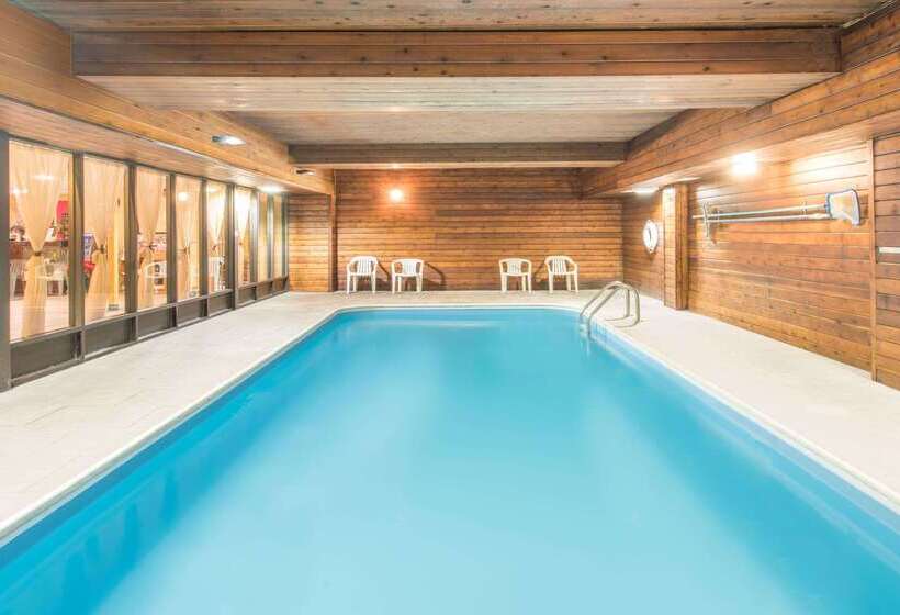 호텔 Days Inn By Wyndham Colchester Burlington