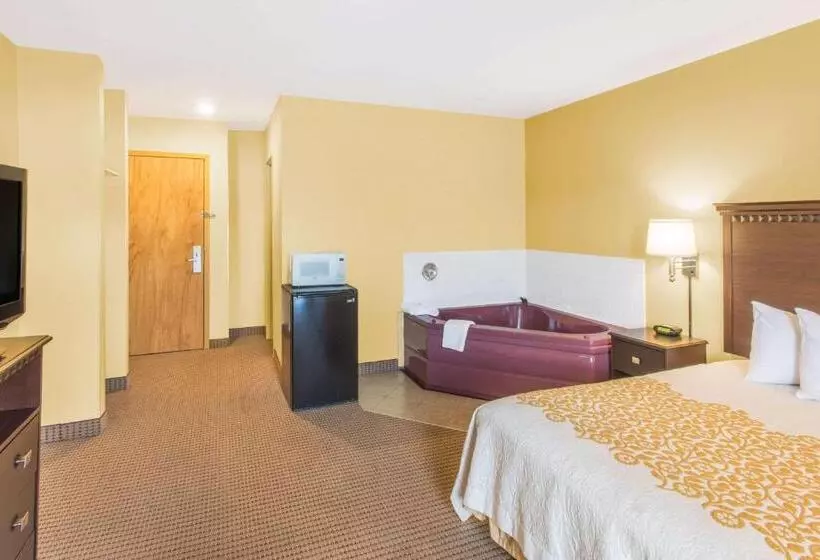 هتل Days Inn By Wyndham Colchester Burlington