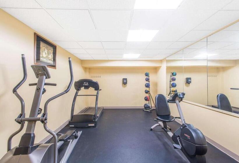 호텔 Days Inn By Wyndham Colchester Burlington