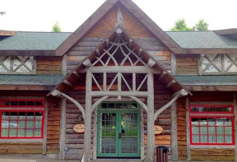 בית מלון כפרי Finger Lakes Lodging