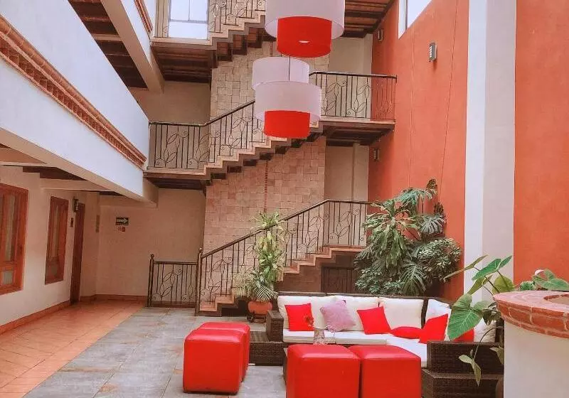 هتل Plaza Magnolias