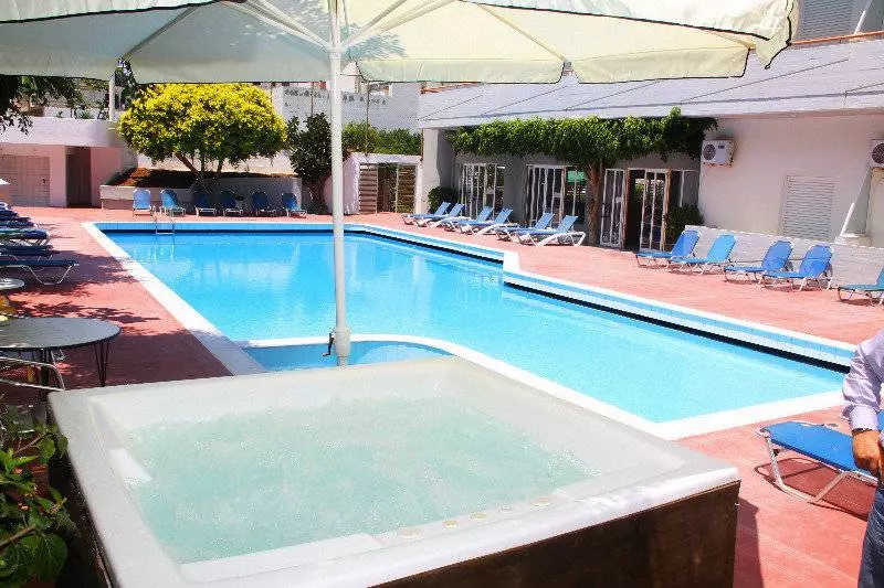 فندق Porto Plazza