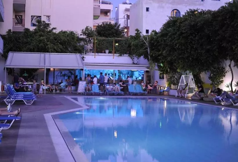 فندق Porto Plazza