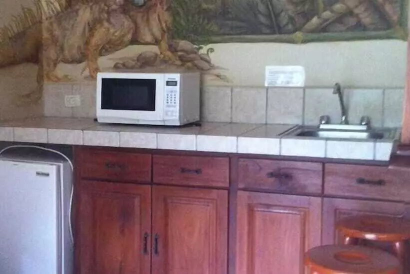 هتل Pueblo Dorado