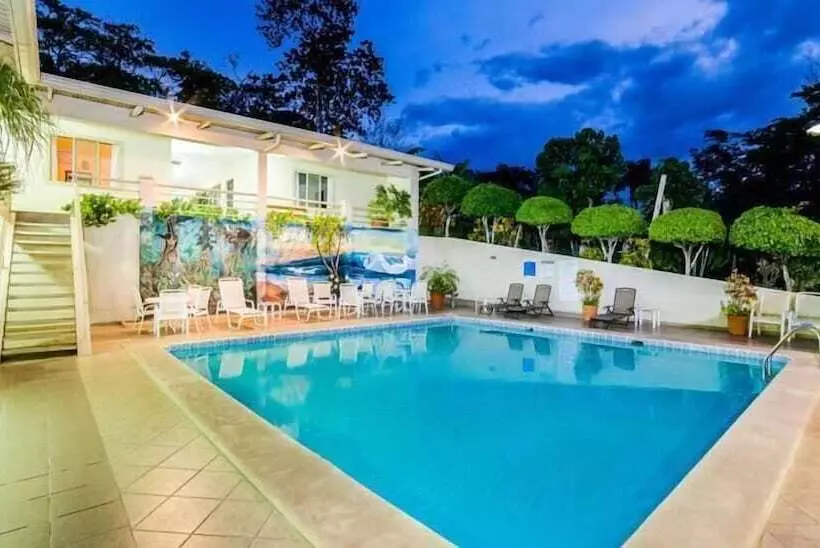 هتل Pueblo Dorado