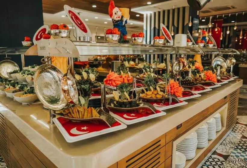 هتل Saturn Palace Resort All Inclusive